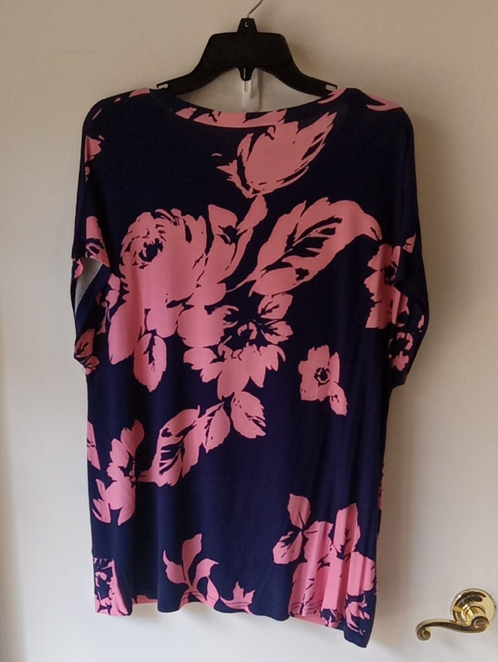 Women’s Purple Floral Twist-Front Top - Pink Print - Picture 2 of 8